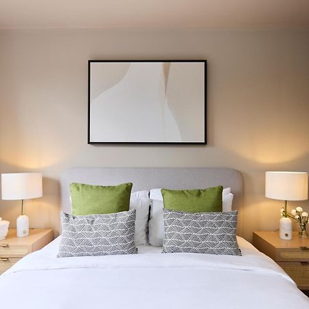The Twickenham Wonder - Lovely 1Bdr Flat With Parking Экстерьер фото